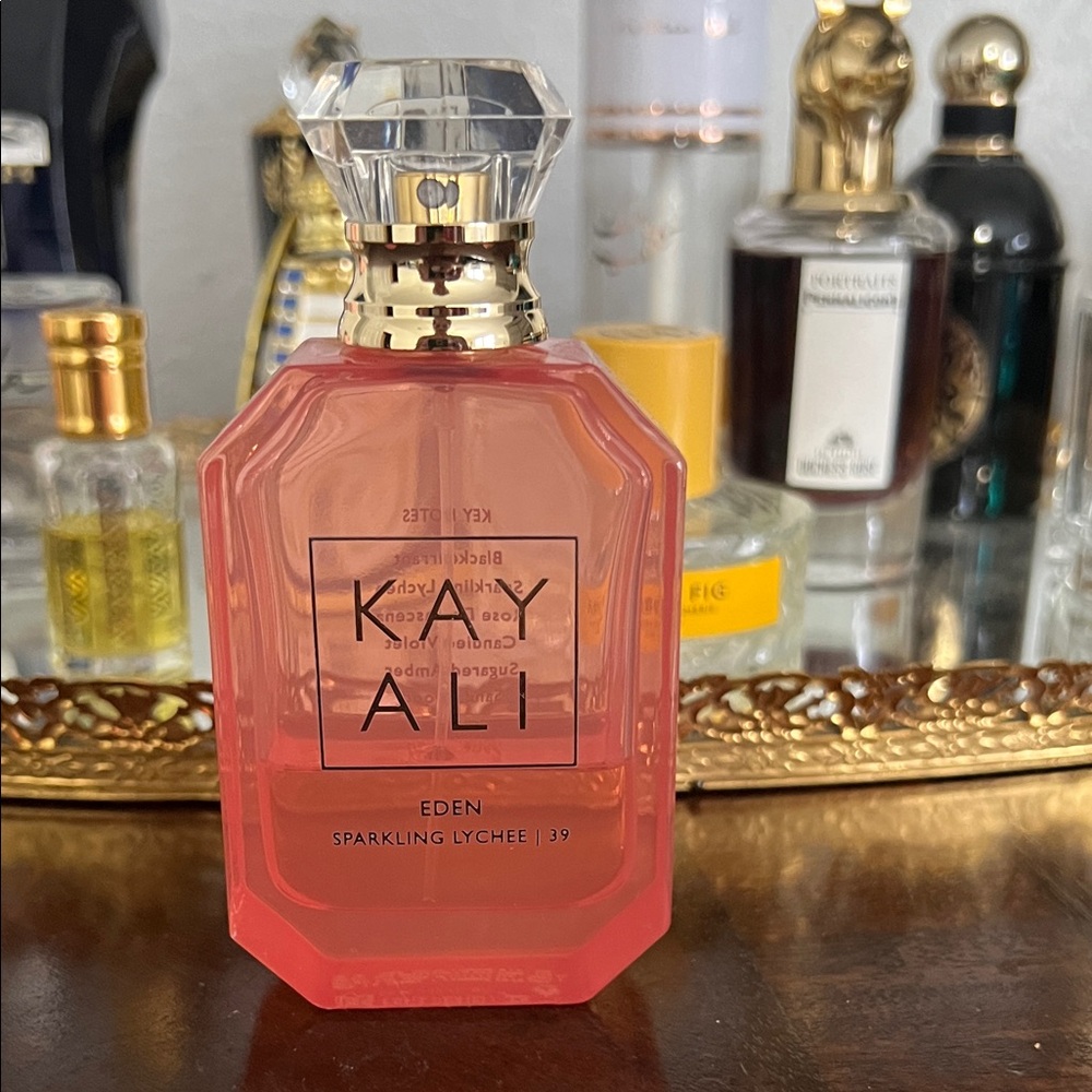 HUDA BEAUTY Kayali Eden Sparkling Lychee Perfume